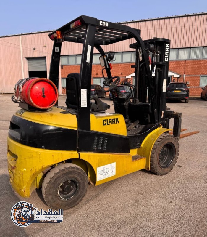 ✔ المقداد – فوركلفت وفوركلفت شوكي للإيجار | الدمام، الرياض، جدة | 1–20 طن | يومي – أسبوعي – شهري – سنوي