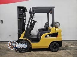 ✔ المقداد – فوركلفت وفوركلفت شوكي للإيجار | الدمام، الرياض، جدة | 1–20 طن | يومي – أسبوعي – شهري – سنوي