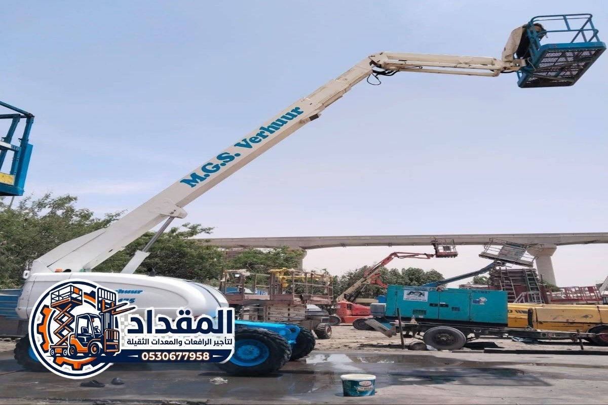 تأجير معدات ثقيلة في السعودية | فوركلفت + سيزر لفت + كرينات 10–500 طن | الرياض الدمام جدة