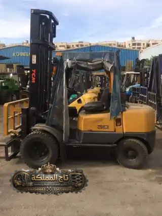 فوركلفت للإيجار في الدمام // 2026