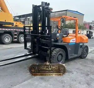 Original-Japanese-Used-TCM-Diesel-Forklifts-FD70-FD80-FD100-7-8-Ton-Hydraulic-System-Single-Three-Stage-Mast-Japan.jpg_300x300_watermarked